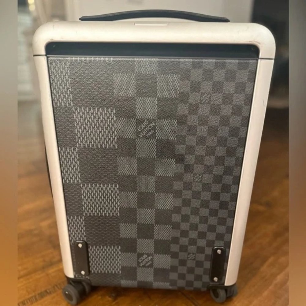 HORIZON 55 Louis Vuitton Roller Luggage Rare Rare Rare